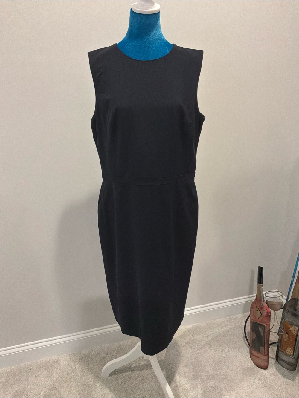 Ann Taylor Black Sleeveless Sheath Dress